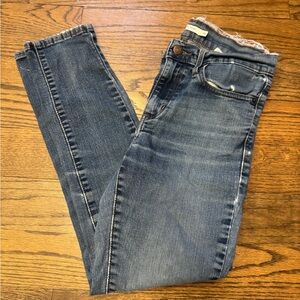 Levi’s 311 Shaping Skinny Jeans Medium Wash Distressed Raw Hem Women’s 28